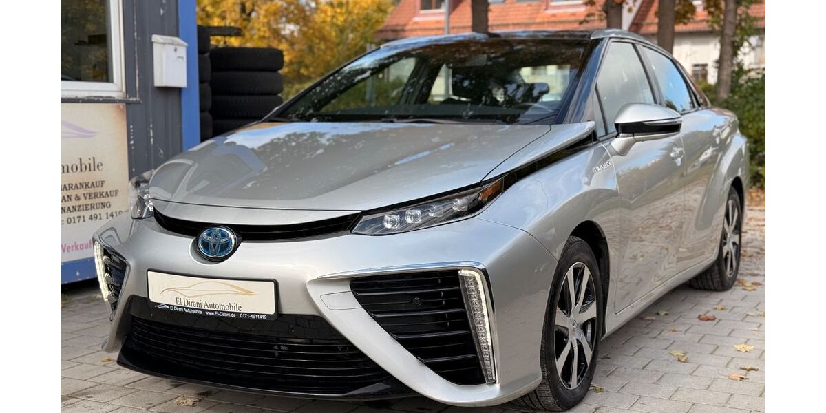 Toyota Mirai 94.000 km 6.990 &euro; München 81243