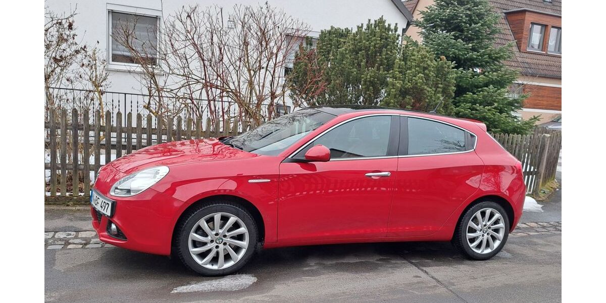 Alfa Romeo Giulietta 109.000 km 8.600 &euro; Nürnberg 90469