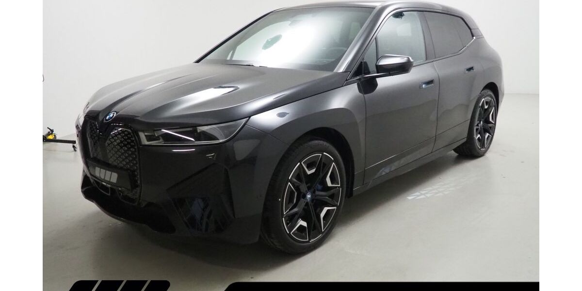 BMW iX 32.640 km 46.900 &euro; Ravensburg 88213
