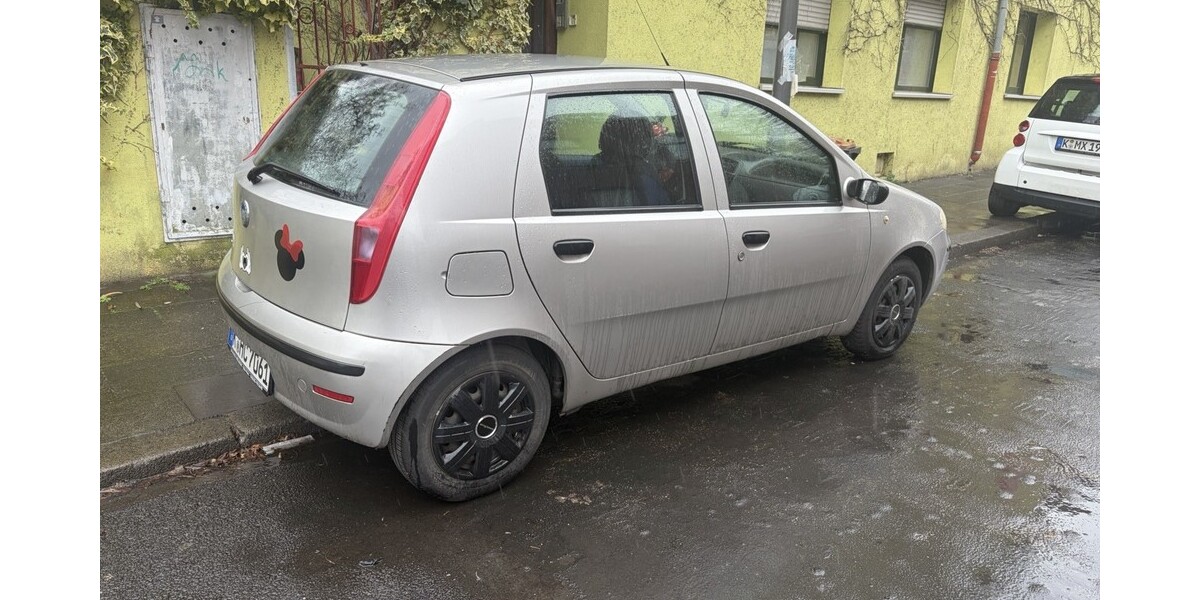 Fiat Punto 138.128 km 1.199 &euro; Köln 50667