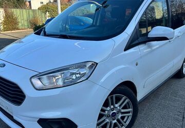 Ford Tourneo Courier 49.300 km 14.990 &euro; Neumünster 24536
