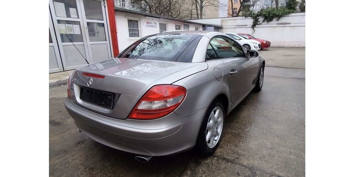 Mercedes-Benz Roadster SLK Leder 200 Kompressor 118.222 km 8.900 &euro; Berlin 10247