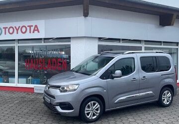 Toyota Proace City 27.900 km 23.600 &euro; Cham 93413