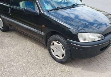 Peugeot 106 189.000 km 1.290 &euro; Melle 49324