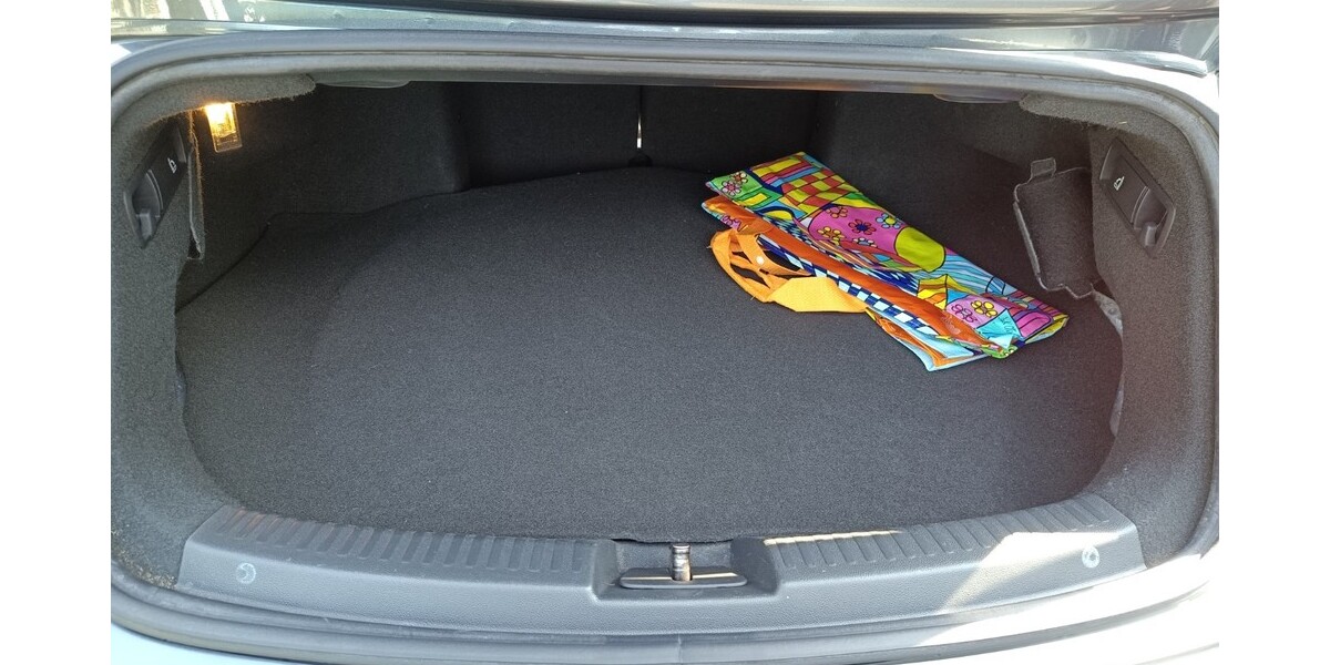 VW Beetle 88.595 km 19.540 &euro; Ney 56283