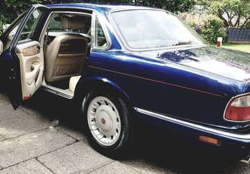 Jaguar Daimler 161.000 km 23.800 &euro; Hamburg 20144