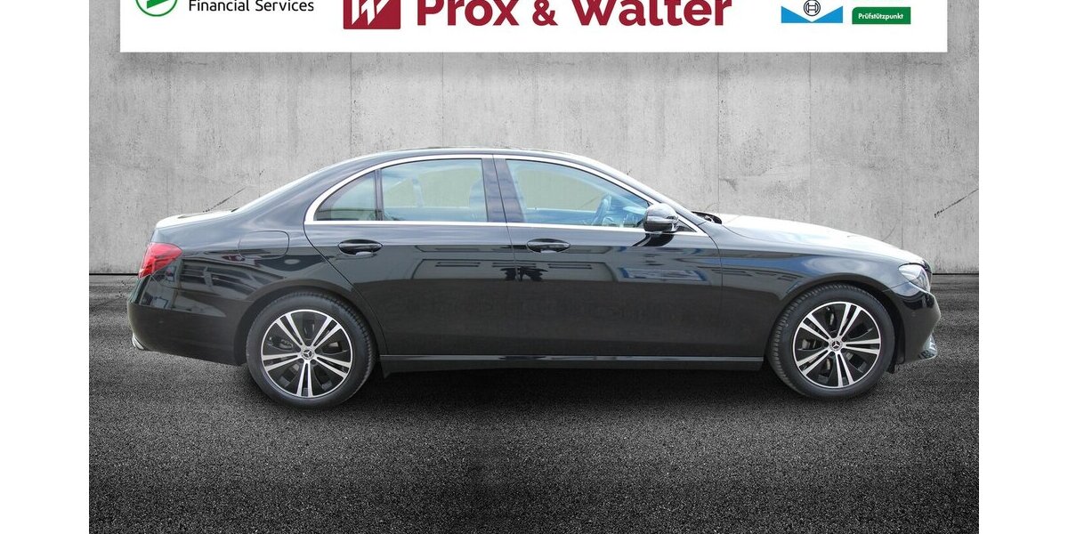 Mercedes-Benz E 220 d Avantgarde NAVI+LED+KAMERA+STANDHEIZUNG 29.693 km 36.900 &euro; Hagenow 19230