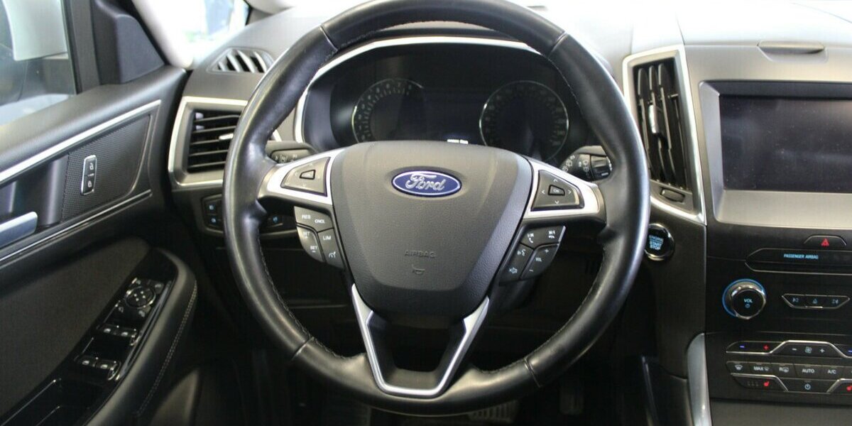 Ford S-Max 2.5 Duratec FHEV TITANIUM -AHK - 97.950 km 21.980 &euro; Euskirchen 53881