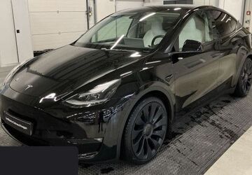Tesla Model Y 62.679 km 42.800 &euro; Obertraubling 93083
