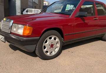 Mercedes-Benz 190 177.000 km 6.900 &euro; Frankfurt am Main 65933