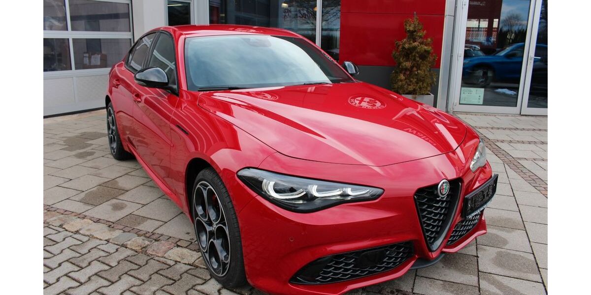 Alfa Romeo Giulia 3.300 km 35.900 &euro; Weilheim 82362
