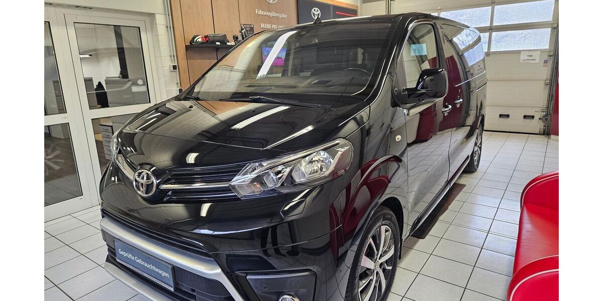 Toyota Verso 68.476 km 34.990 &euro; Wittenberg 06886