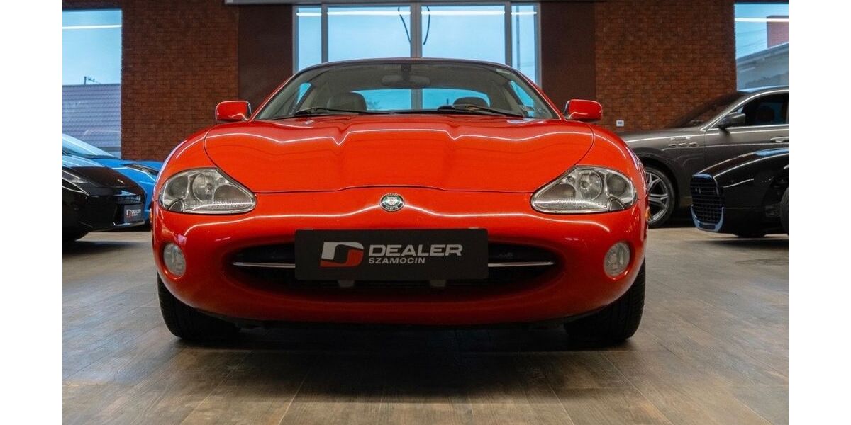 Jaguar XK8 182.400 km 11.700 &euro; Wągrowiec 