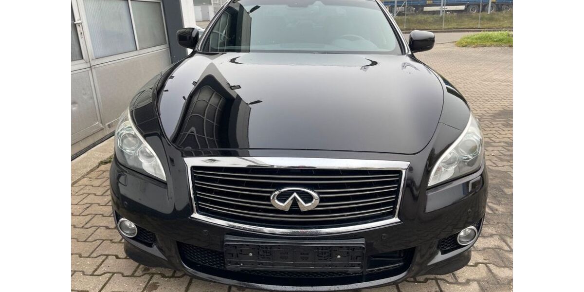 INFINITI M37 281.000 km 6.900 &euro; Backnang 71522