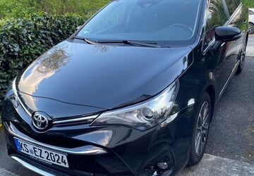 Toyota Avensis 39.000 km 17.100 &euro; Kassel 34134