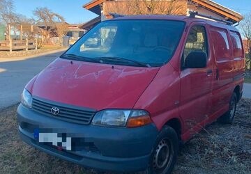 Toyota Hiace 197.000 km 3.999 &euro; Nürnberg 90439