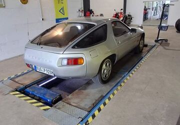 Porsche 928 106.461 km 17.777 &euro; Bergen 18528