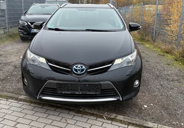 Toyota Auris 264.000 km 7.100 &euro; salzhausen 21376