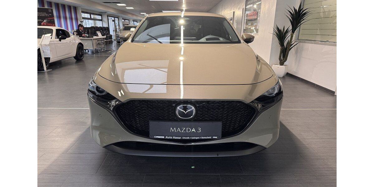 Mazda 3 5.000 km 26.990 &euro; Remscheid 42855