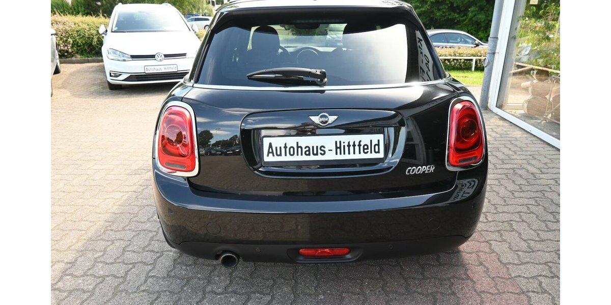 Mini Cooper 5-Türer Aut Navi Leder LED PDC 17erAlus 100.000 km 14.400 &euro; Seevetal - Hittfeld 21218