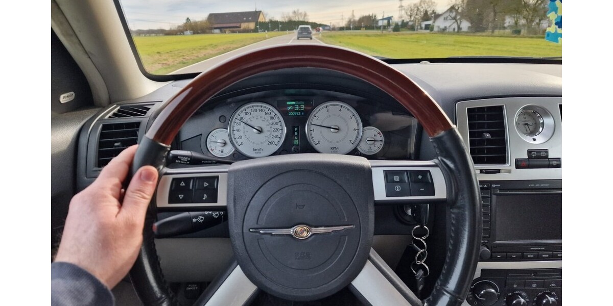 Chrysler 300C 200.000 km 25.000 &euro; Achstetten 88480