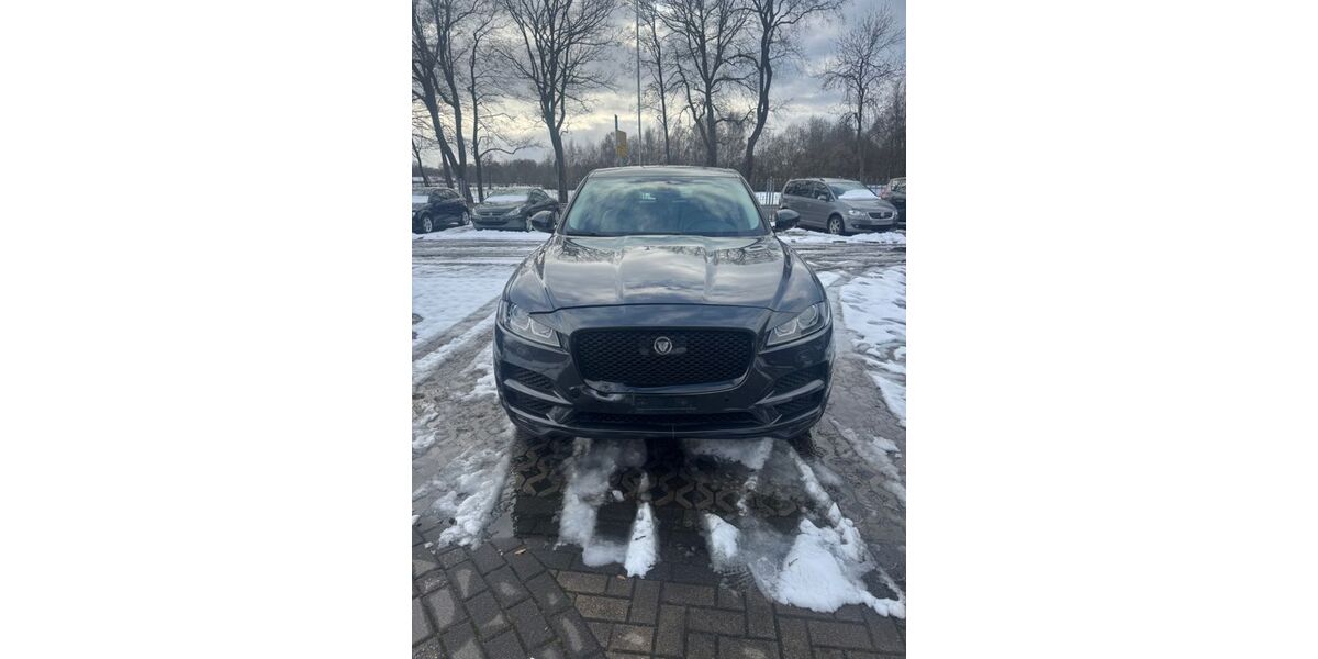 Jaguar F-Pace 195.850 km 7.990 &euro; Hude 27798