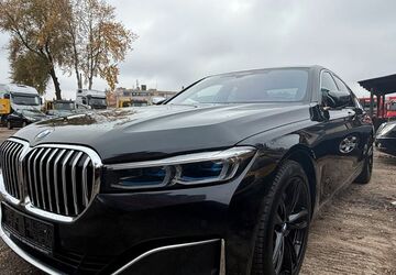 BMW 740 207.263 km 39.900 &euro; Nürnberg 90431