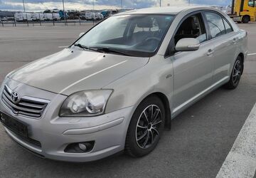 Toyota Avensis 308.000 km 2.800 &euro; Frankfurt am Main 65933