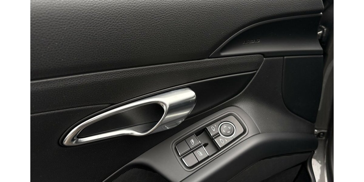 Porsche Cayman 718 KAMERA/NAVIGATION/SITZHEIZUNG 14.510 km 59.900 &euro; Villingen-Schwenningen 78054