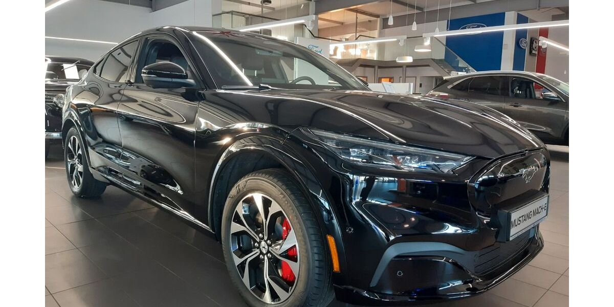 Ford Mustang Mach-E 4.000 km 43.390 &euro; Görlitz 02827
