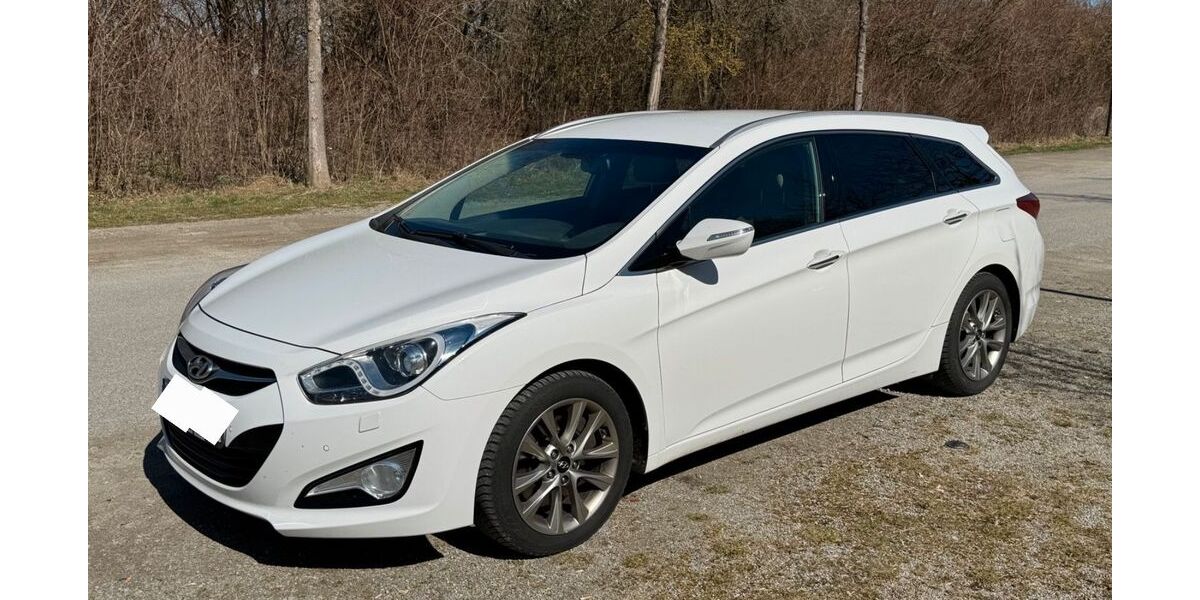 Hyundai i40 142.000 km 7.800 &euro; Unterschleißheim 85716