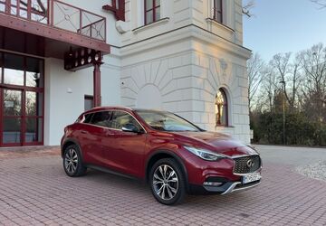 INFINITI QX30 133.300 km 16.600 &euro; Bratislava 81101