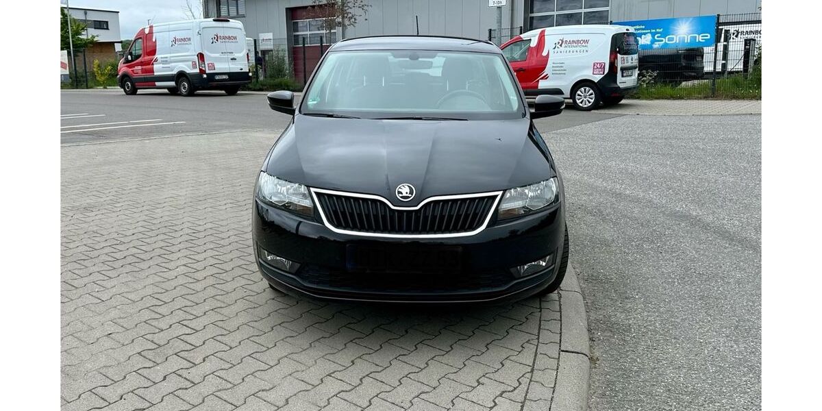 Skoda Rapid 91.000 km 8.900 &euro; Kelkheim 65779