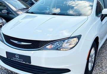 Chrysler Pacifica 77.000 km 24.990 &euro; Hamburg 22179