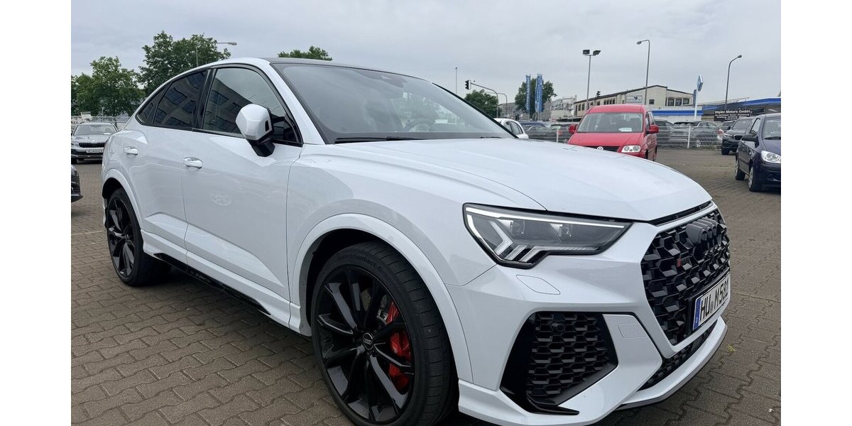 Audi RS Q3 2.5 TFSI quattro/Neuwertig 24.989 km 49.890 &euro; Frankfurt 60386