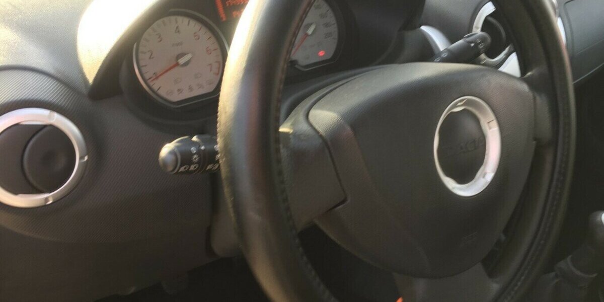 Dacia Logan MCV,Laureate 1.5 dCi,el.Fh,AHK,Tüv Neu! 174.000 km 3.999 &euro; Himmelkron 95502