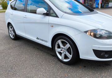 Seat Altea 222.100 km 5.699 &euro; Bad Mergentheim 97980