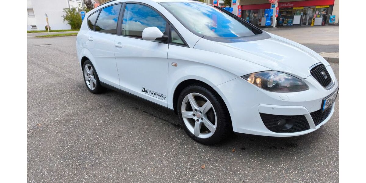 Seat Altea 222.100 km 5.699 &euro; Bad Mergentheim 97980