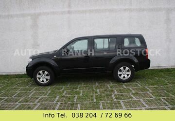 Nissan Pathfinder 284.000 km 4.250 &euro; Broderstorf OT Pastow 18184