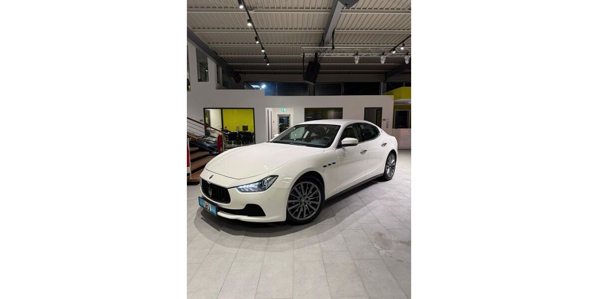 Maserati Ghibli 104.083 km 30.995 &euro; Herford 32052