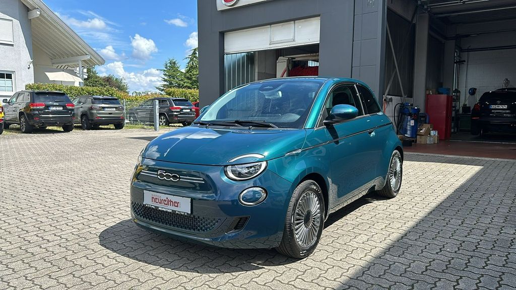 Fiat 500e 7.500 km 26.890 &euro; Karlsruhe 76185