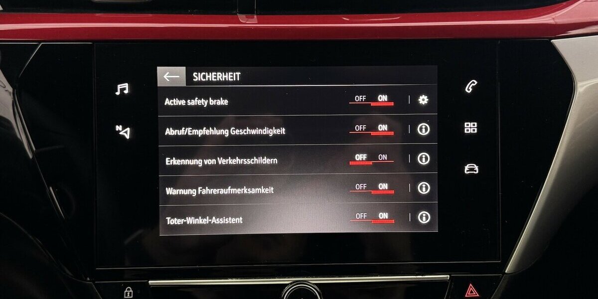 Opel Corsa 1.2 T GS Automatik CarPlay Rückfahrkamera 26.692 km 15.820 &euro; Lich 35423