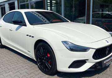 Maserati Ghibli 36.683 km 41.950 &euro; Ehringshausen - Katzenfurt 35630