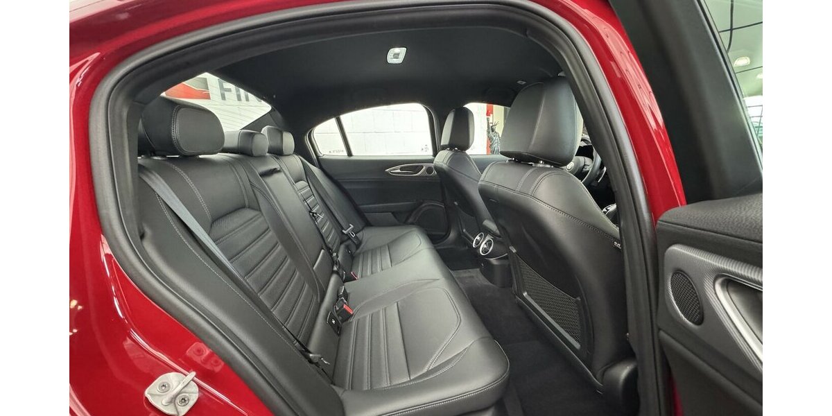 Alfa Romeo Giulia 2.0 Veloce Q4 FULL LED LEDER 12.200 km 33.780 &euro; Lich 35423