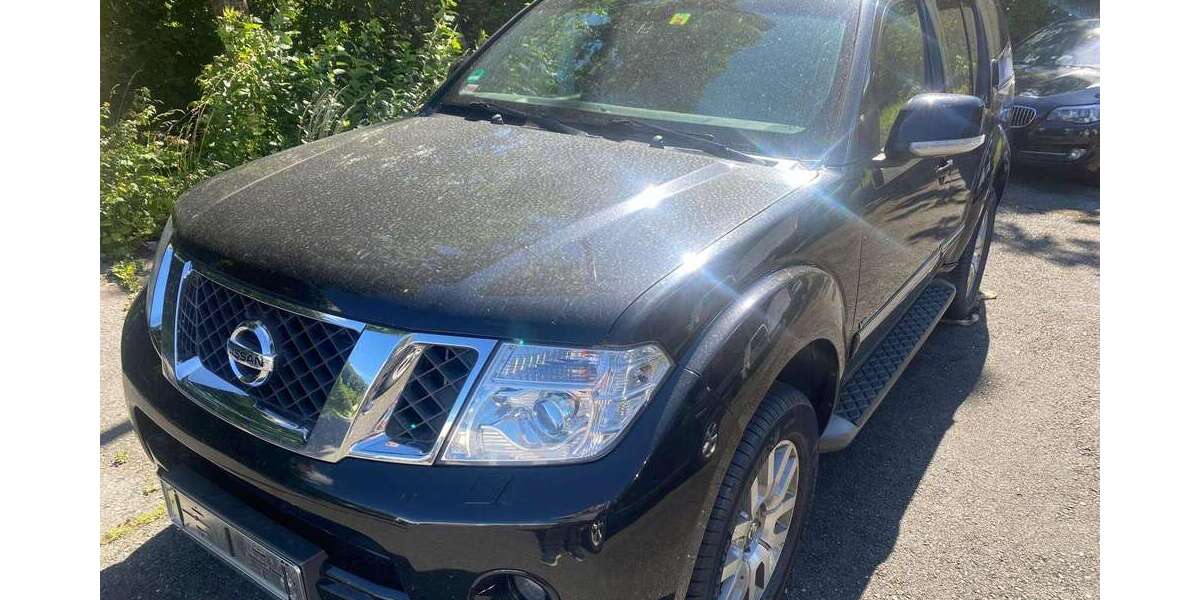 Nissan Pathfinder 274.000 km 7.000 &euro; Bad Berneck 95460