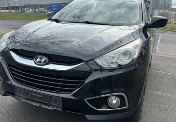 Hyundai ix35 106.000 km 7.999 &euro; Kassel 34123