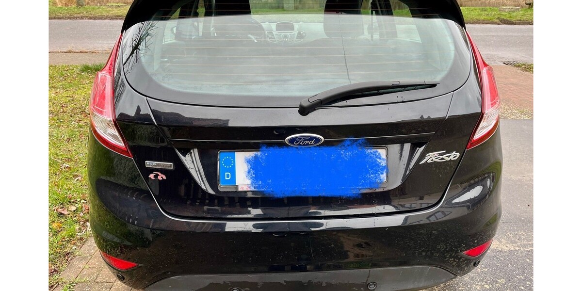 Ford Fiesta 104.950 km 5.200 &euro; Berlin 10178