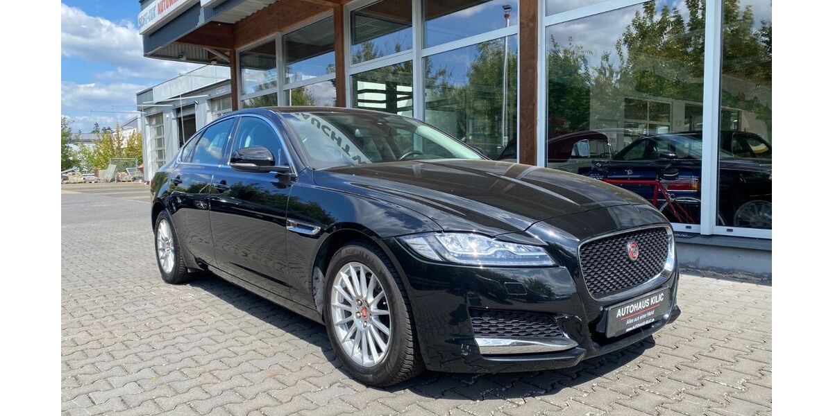 Jaguar XF 122.519 km 13.960 &euro; Ehringshausen 35630
