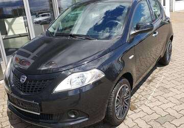 Lancia Ypsilon 23.766 km 11.950 &euro; Lamerdingen 86862