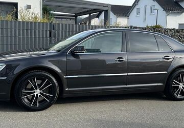 VW Phaeton 285.000 km 5.200 &euro; Tuttlingen 78532